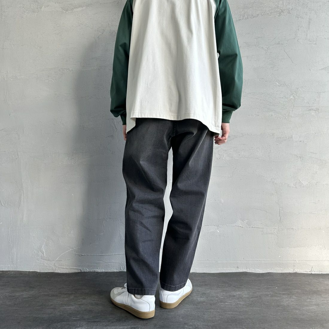 GRAMiCCi [グラミチ] 別注 エブリデイ ストレッチデニムパンツ [GUP5-S2051-JF] BLACK USED &&モデル身長：168cm 着用サイズ：M&&