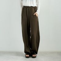 056 ｶｰｷ&&モデル身長：167cm 着用サイズ：F&&