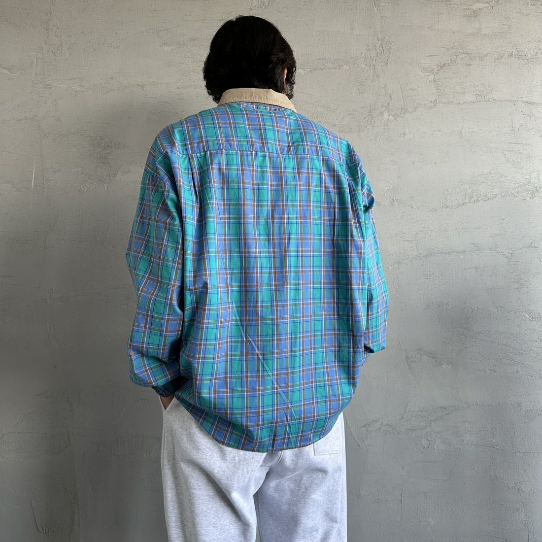 UNIVERSAL OVERALL [ユニバーサルオーバーオール] 別注 ビッグシルエットパジャマシャツ [U2511100IN-JF] BLU CHECK &&モデル身長：179cm 着用サイズ：L&&