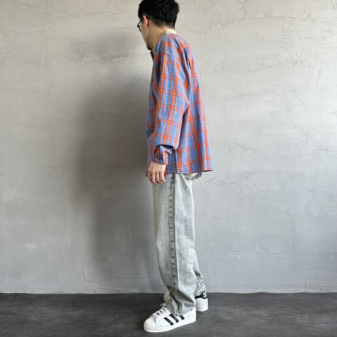 UNIVERSAL OVERALL [ユニバーサルオーバーオール] 別注 ビッグシルエットパジャマシャツ [U2511100IN-JF] BRN CHECK &&モデル身長：168cm 着用サイズ：M&&