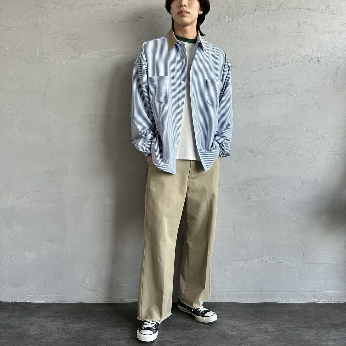 UNIVERSAL OVERALL [ユニバーサルオーバーオール] 別注 ビッグシルエットパジャマシャツ [U2511100IN-JF] BLU SUCKER &&モデル身長：179cm 着用サイズ：L&&