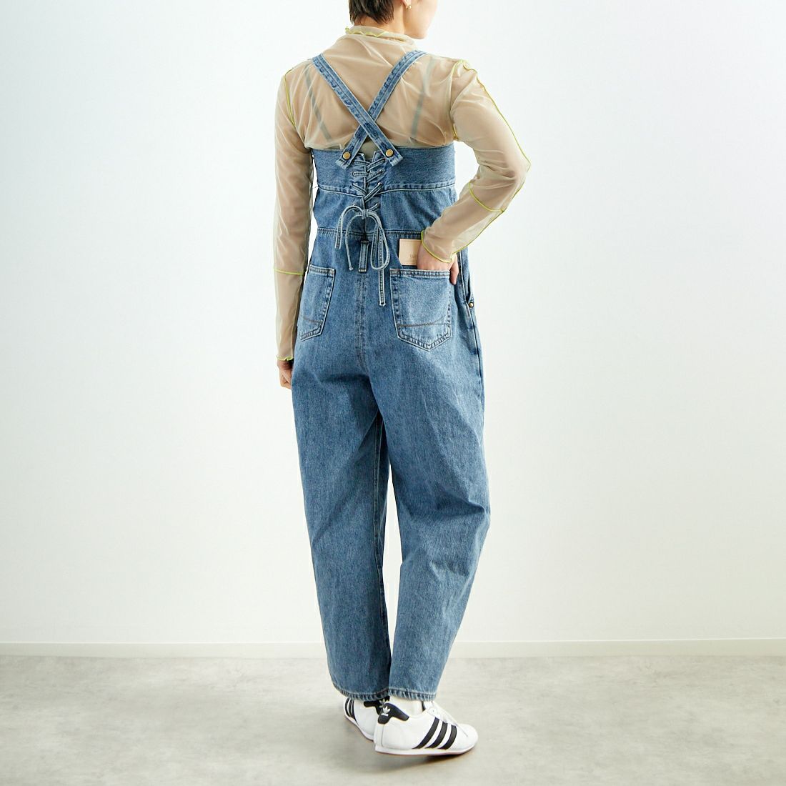 SOMETHING [サムシング] レースアップサロペット [SA1903] 94 L.BLUE &&モデル身長：160cm 着用サイズ：F&&