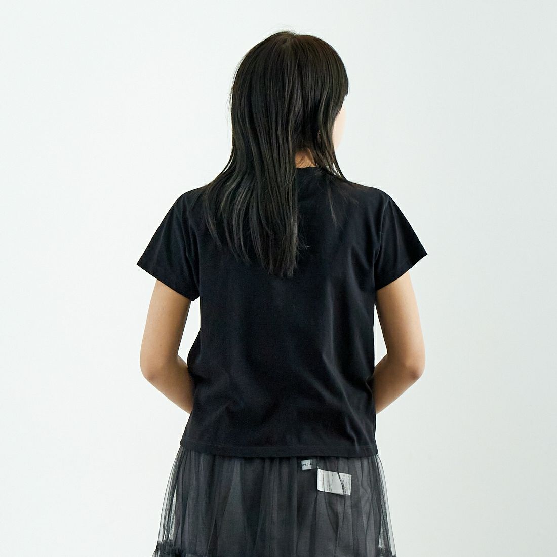 MM6 Maison Margiela [エムエムシックス メゾン マルジェラ] ショートスリーブフリンジTシャツ [S52GC0332-M20048] 900 BLACK &&モデル身長：167cm 着用サイズ：S&&