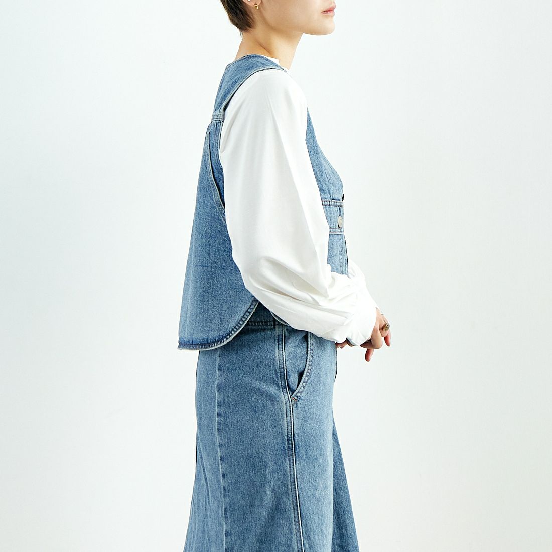 SOMETHING [サムシング] フィッシャーマンベスト [SAT004] 94 L.BLUE &&モデル身長：160cm 着用サイズ：S&&