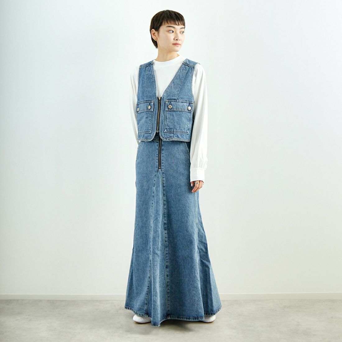 SOMETHING [サムシング] フィッシャーマンベスト [SAT004] 94 L.BLUE &&モデル身長：160cm 着用サイズ：S&&