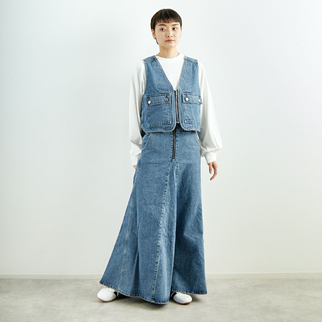 SOMETHING [サムシング] フィッシャーマンベスト [SAT004] 94 L.BLUE &&モデル身長：160cm 着用サイズ：S&&