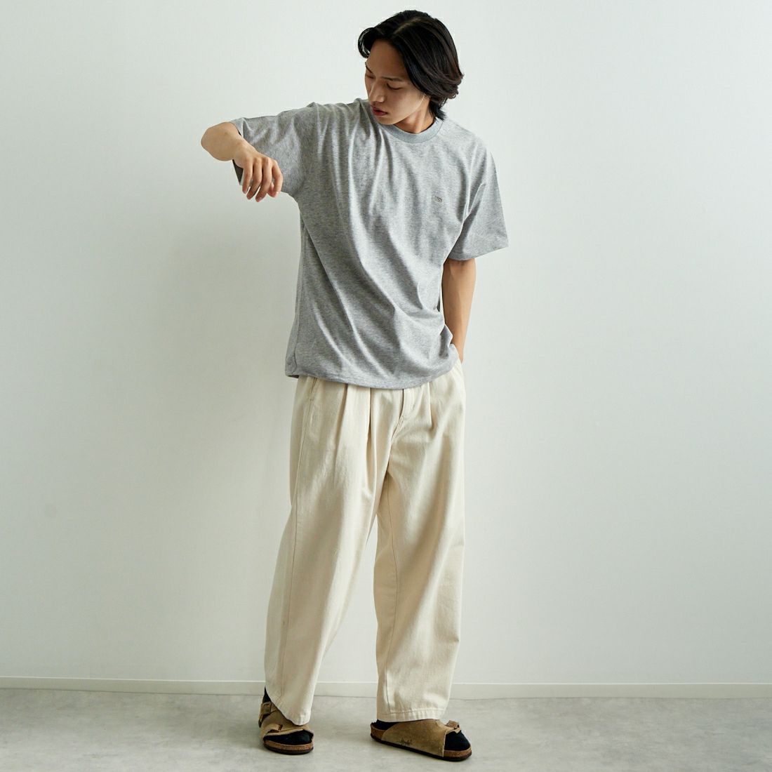 THE NORTH FACE PURPLE LABEL [ザ ノースフェイス パープルレーベル] ショートスリーブフィールドTシャツ [N25SH089] Z MX GRAY &&モデル身長：179cm 着用サイズ：L&&