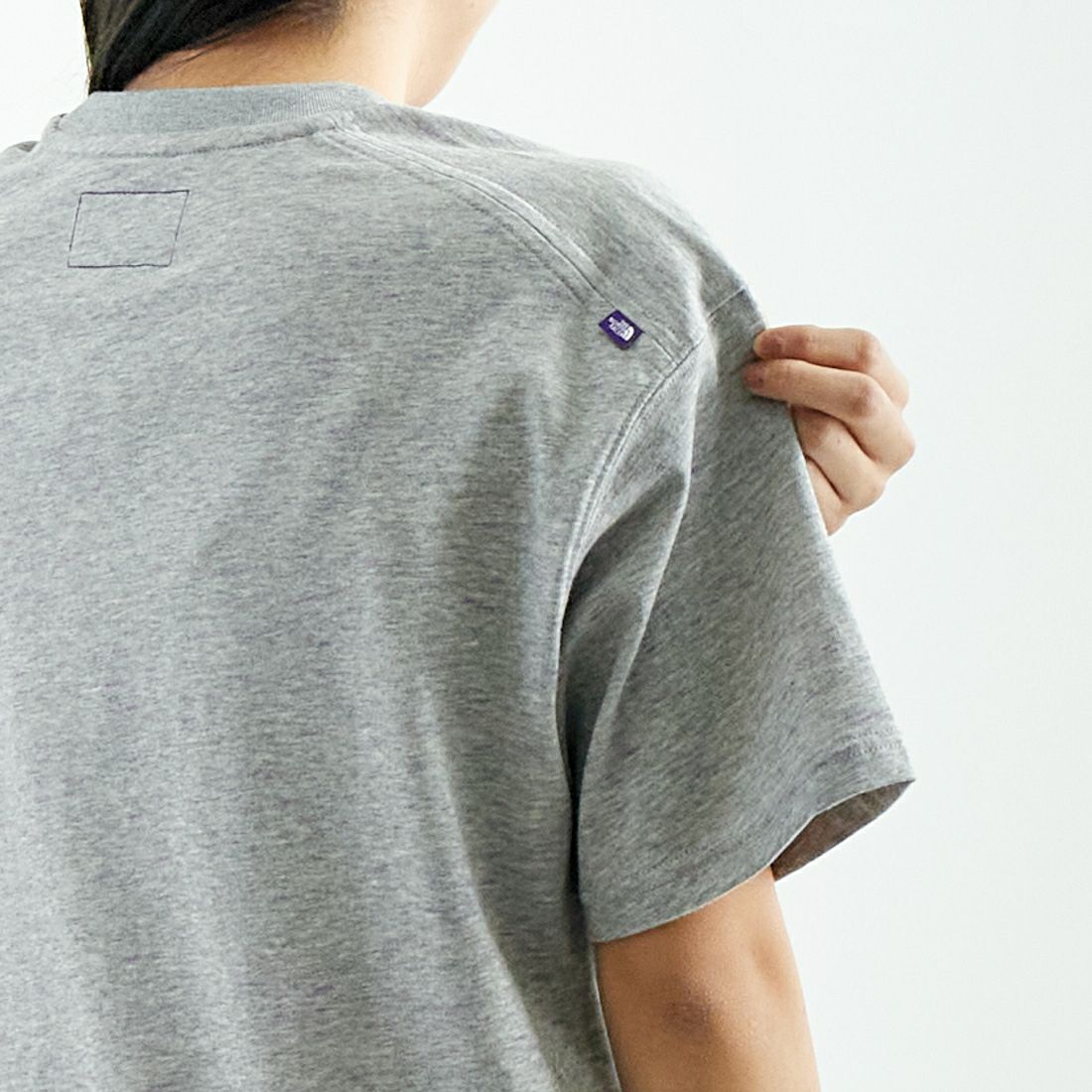 THE NORTH FACE PURPLE LABEL [ザ ノースフェイス パープルレーベル] ショートスリーブフィールドTシャツ [N25SH089] Z MX GRAY &&モデル身長：167cm 着用サイズ：S&&