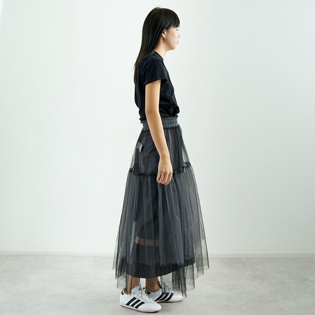 MM6 Maison Margiela [エムエムシックス メゾン マルジェラ] パッチロゴTシャツ [S52GC0327-S24312] 900 BLACK &&モデル身長：167cm 着用サイズ：S&&