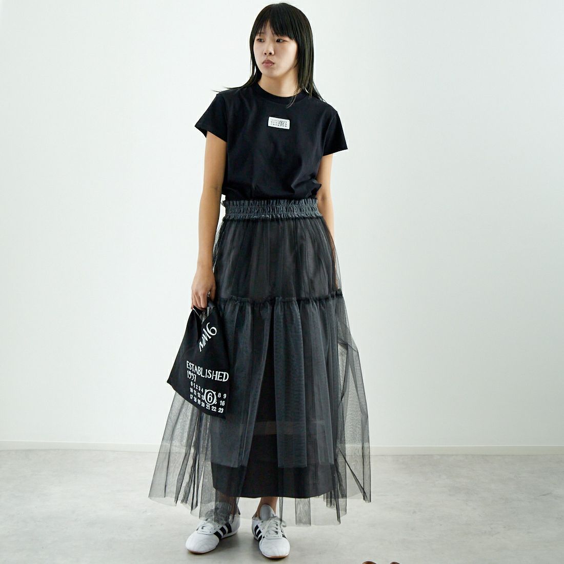 MM6 Maison Margiela [エムエムシックス メゾン マルジェラ] パッチロゴTシャツ [S52GC0327-S24312] 900 BLACK &&モデル身長：167cm 着用サイズ：S&&