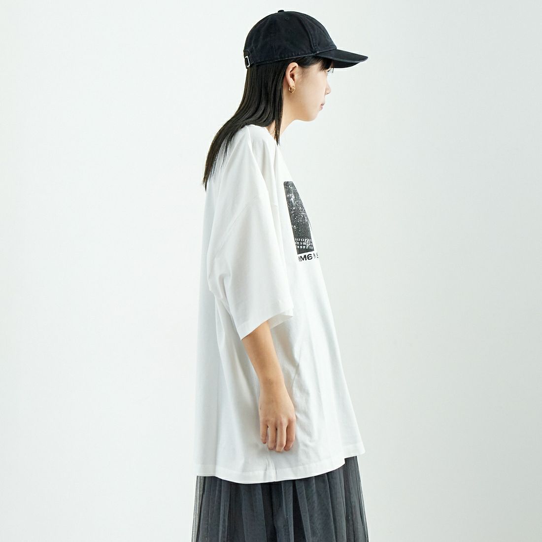 MM6 Maison Margiela [エムエムシックス メゾン マルジェラ] オーバーサイズTシャツ [S52GC0342-S24312] 101 OFF WH &&モデル身長：167cm 着用サイズ：S&&