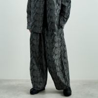 B GREY&&モデル身長：179cm 着用サイズ：S&&