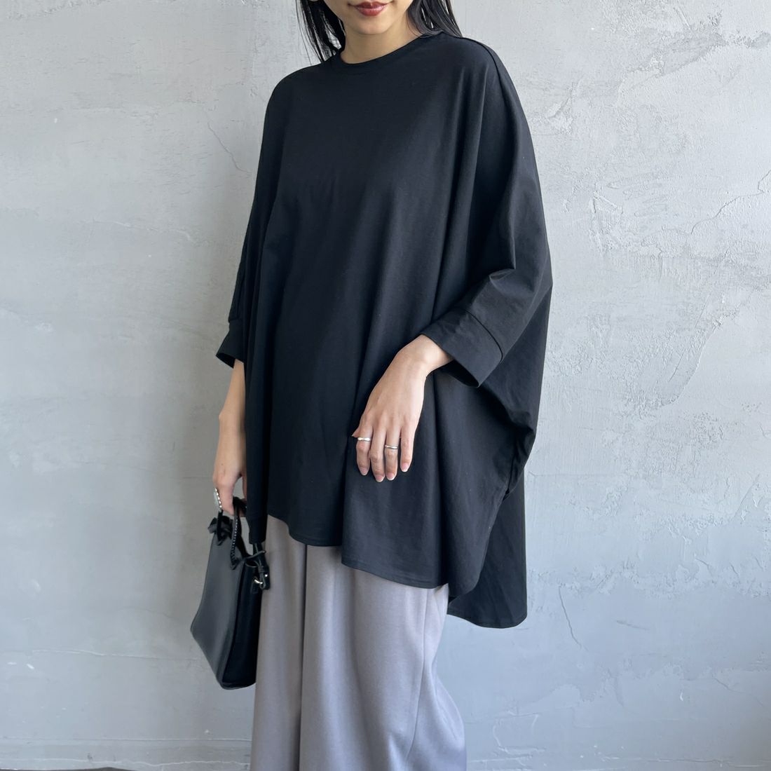 BLACK&&モデル身長：156cm 着用サイズ：F&&