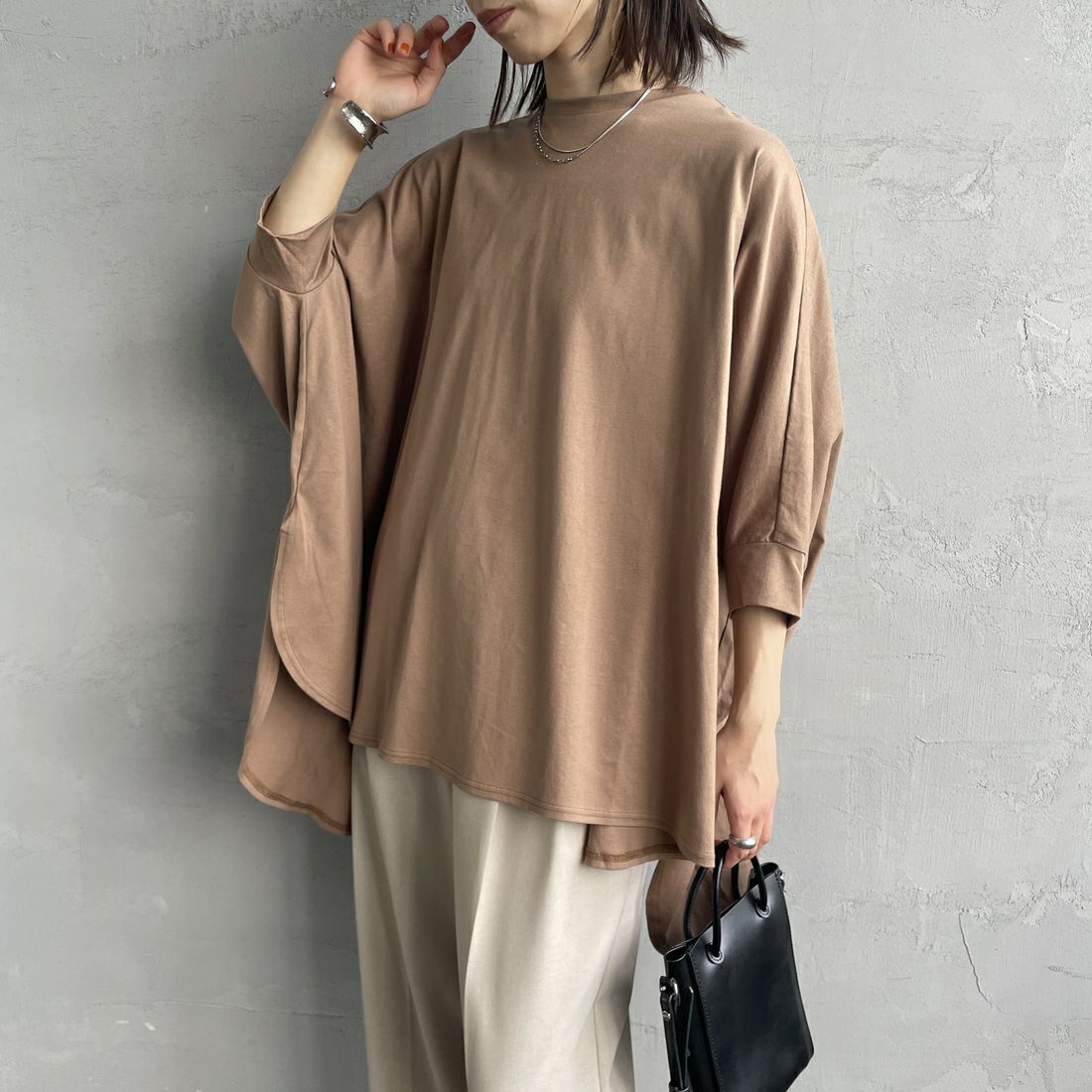 CAMEL&&モデル身長：158cm 着用サイズ：F&&