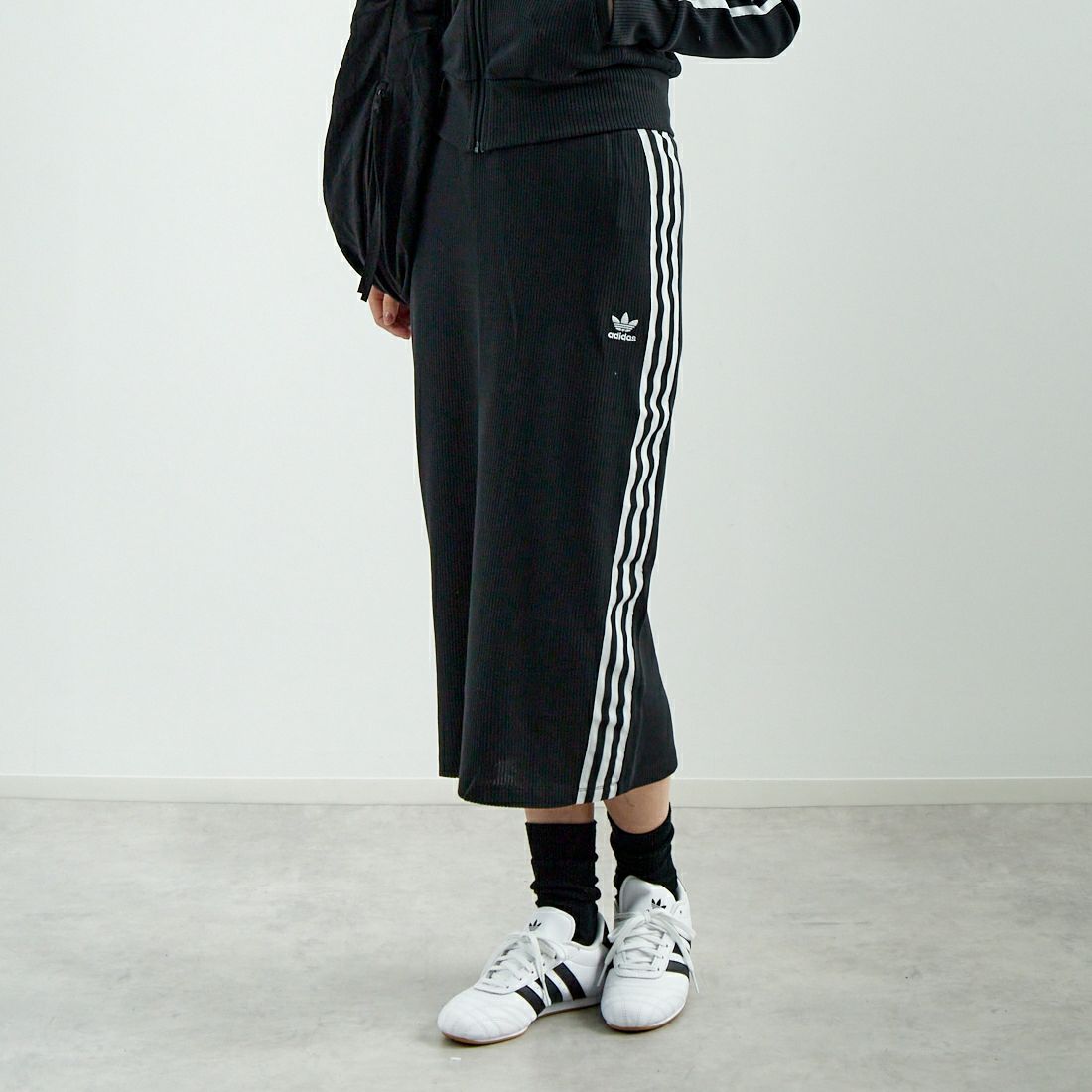 IY7279&&モデル身長：167cm 着用サイズ：M&&