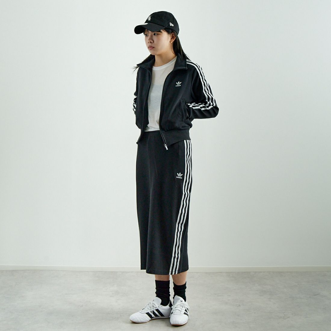 adidas Originals [アディダス オリジナルス] ニットスカート [JUJ62] IY7279 &&モデル身長：167cm 着用サイズ：M&&