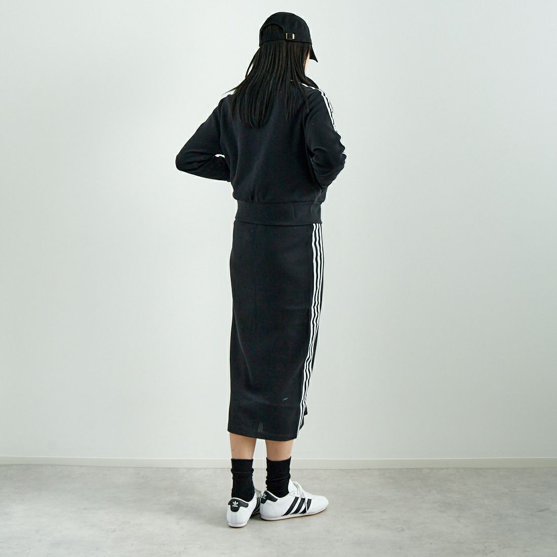 adidas Originals [アディダス オリジナルス] ニットスカート [JUJ62] IY7279 &&モデル身長：167cm 着用サイズ：M&&