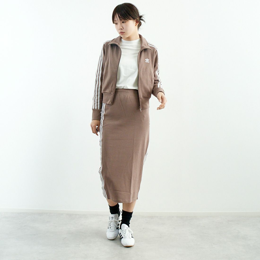 adidas Originals [アディダス オリジナルス] ニットスカート [JUJ62] JD4606 &&モデル身長：167cm 着用サイズ：M&&
