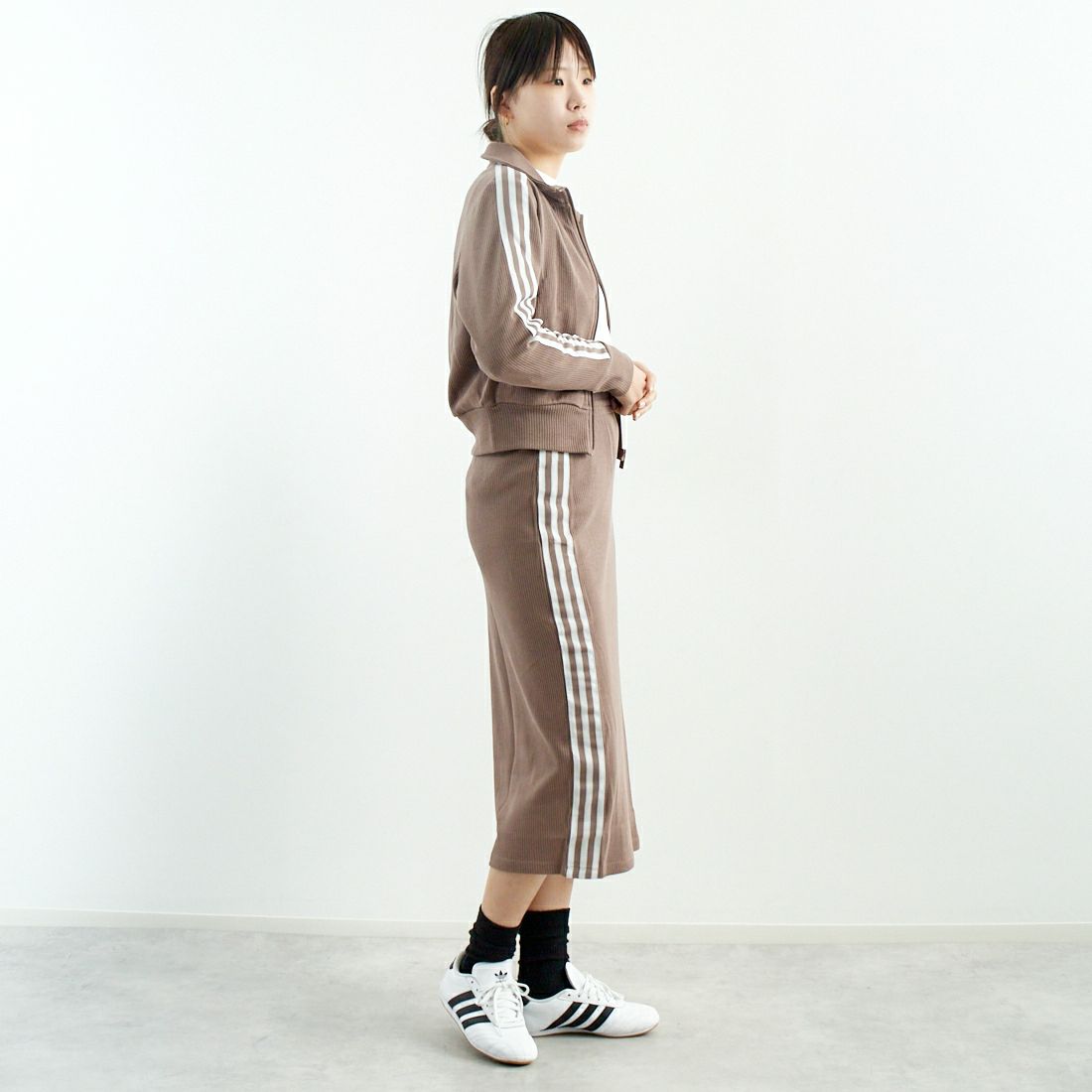 adidas Originals [アディダス オリジナルス] ニットスカート [JUJ62] JD4606 &&モデル身長：167cm 着用サイズ：M&&