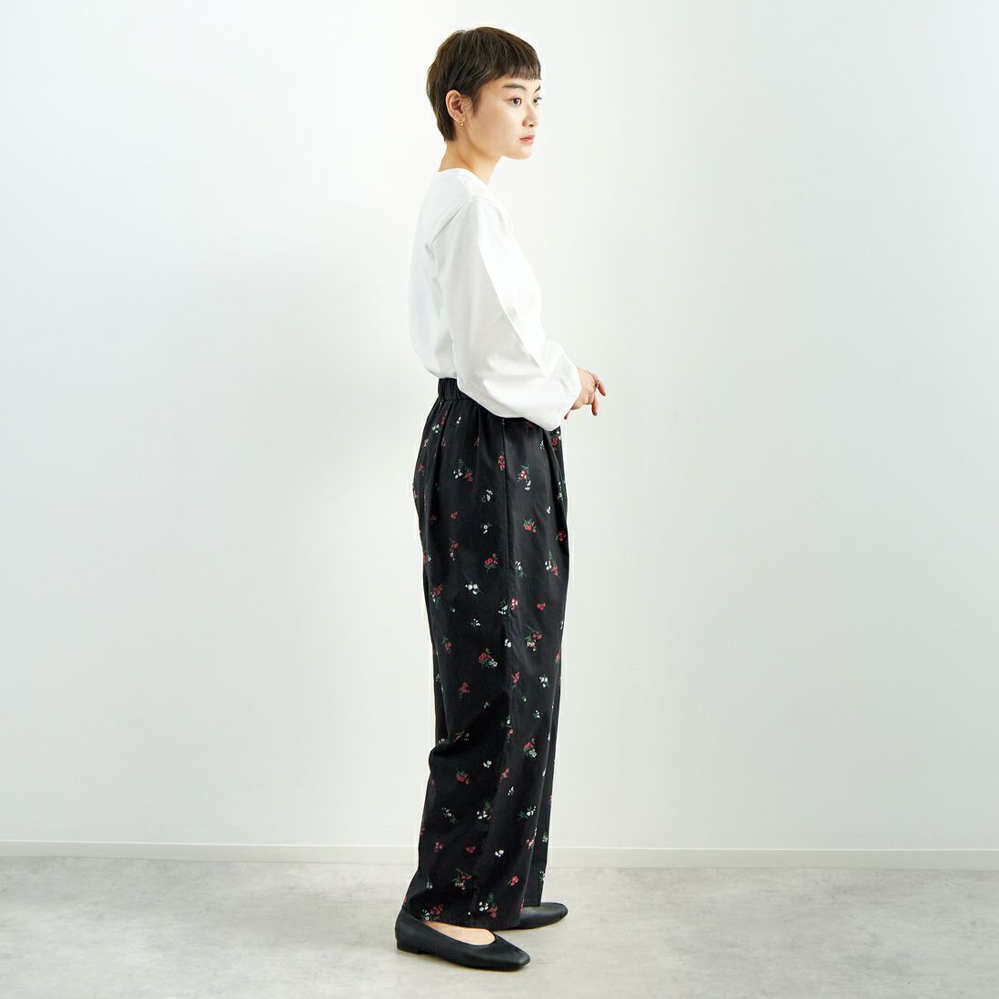 mizuiro ind [ミズイロインド] パフスリーブロングTシャツ [1-210069] 10 WHITE &&モデル身長：160cm 着用サイズ：F&&