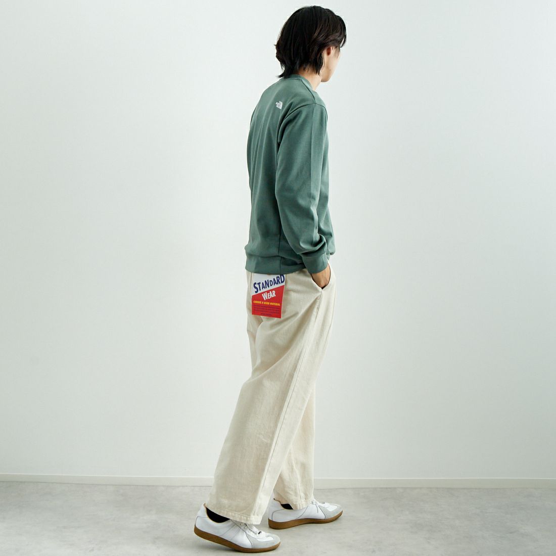 THE NORTH FACE [ザ ノースフェイス] モーションクルーネックスウェット [NT32496] DG &&モデル身長：179cm 着用サイズ：L&&