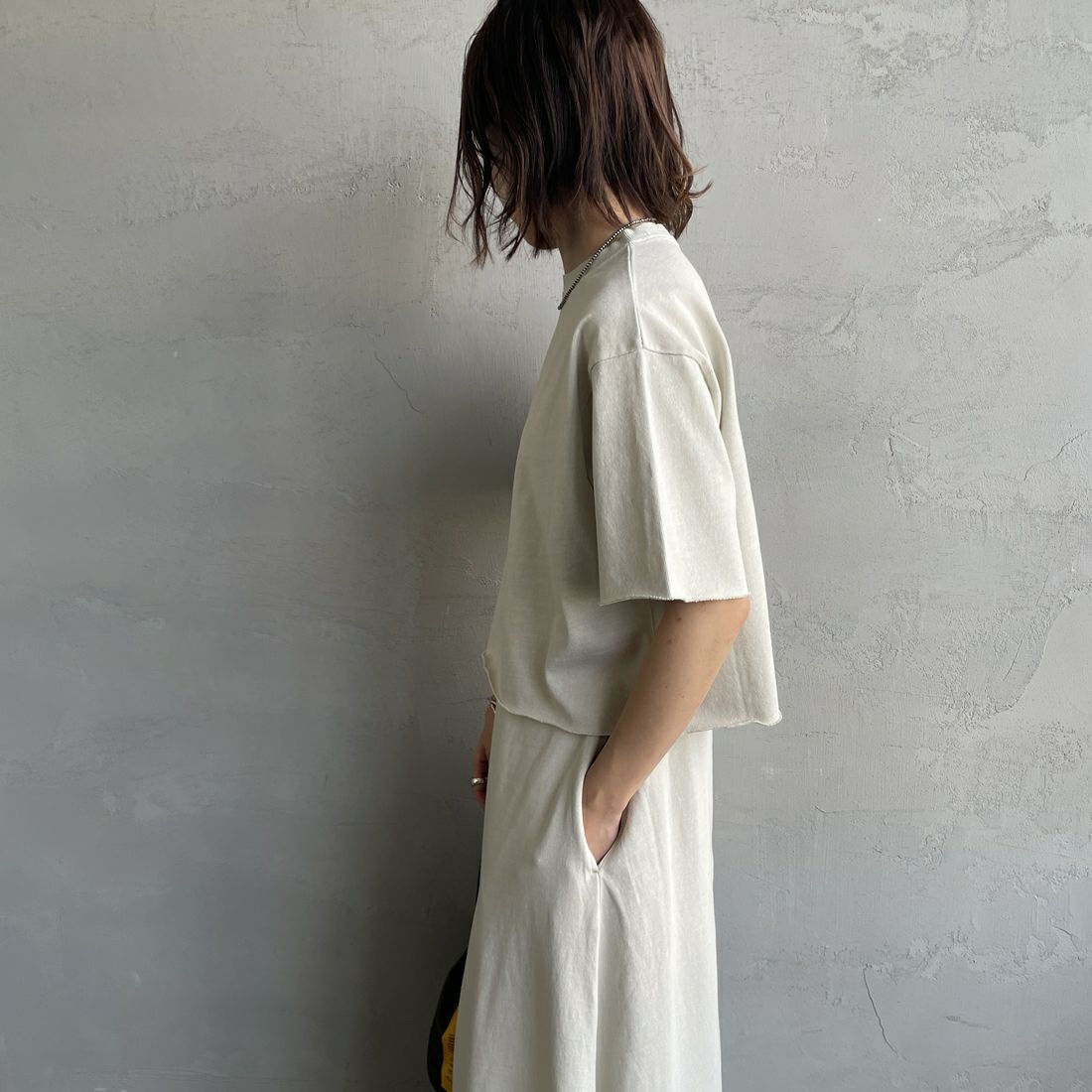 STAR&STRIPE [スターアンドストライプ] 別注 カットオフ ショート丈ワイドシルエットTシャツ [DDMD-095-JF] ASH GREY &&モデル身長：158cm 着用サイズ：F&&