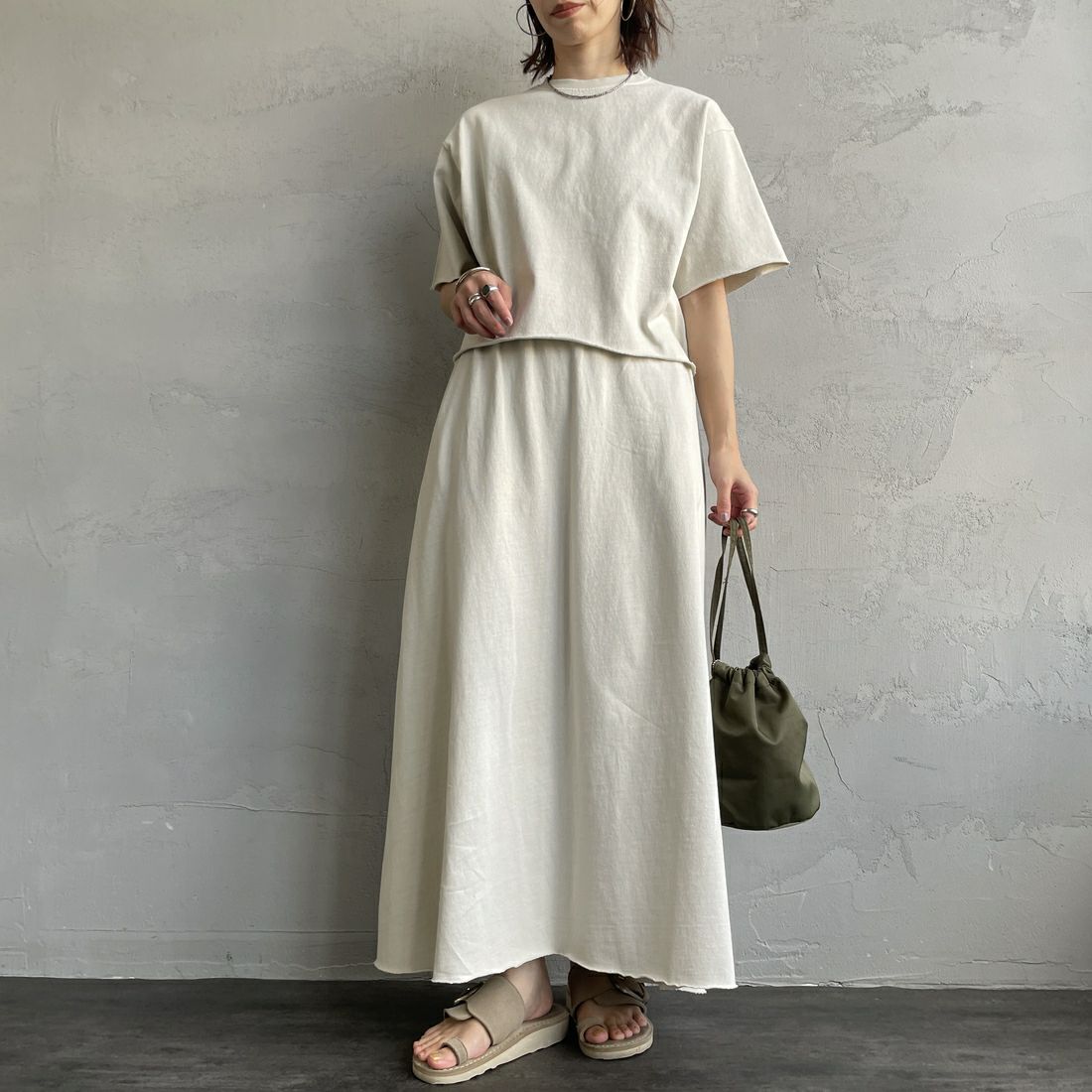 STAR&STRIPE [スターアンドストライプ] 別注 カットオフ ショート丈ワイドシルエットTシャツ [DDMD-095-JF] ASH GREY &&モデル身長：158cm 着用サイズ：F&&
