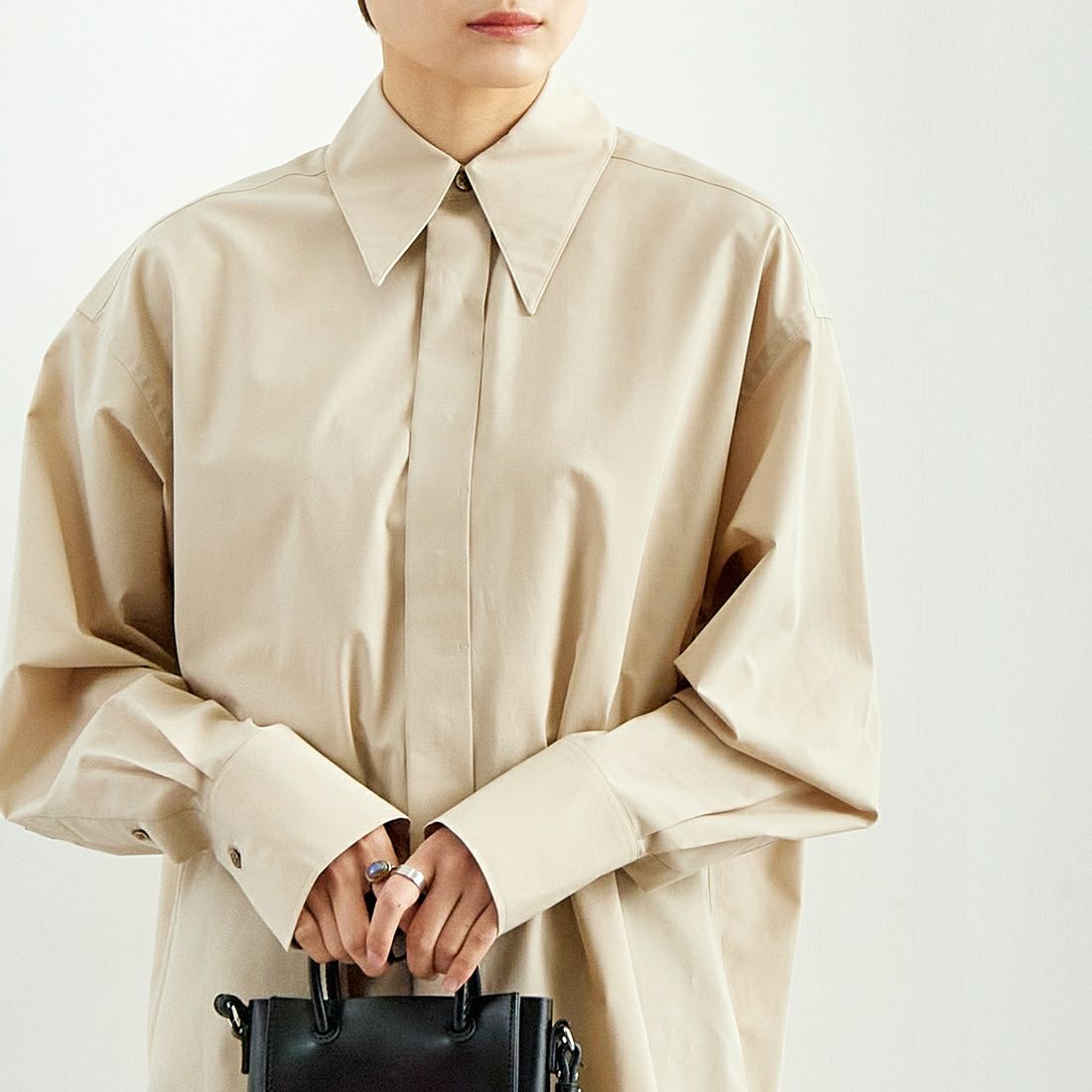 THE SHINZONE [ザ シンゾーン] ポインテッドカラーシャツ [25SMSBL05] 41 BEIGE
