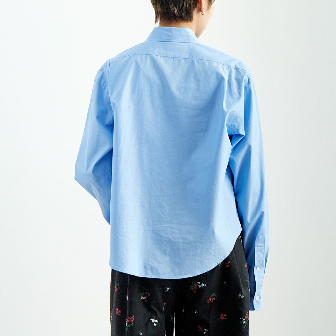 THE SHINZONE [ザ シンゾーン] ショートペックシャツ [25SMSBL12] 83 BLUE &&モデル身長：160cm 着用サイズ：F0&&