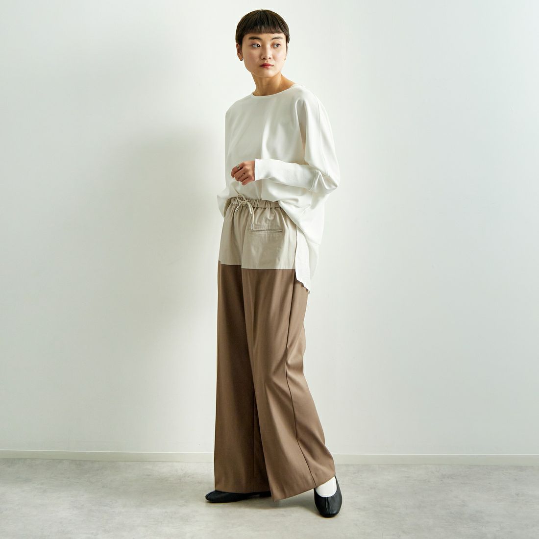 RIM.ARK [リムアーク] コンビネーションリラックスパンツ [460ISS31-0461] 061 L/BRW &&モデル身長：160cm 着用サイズ：36&&