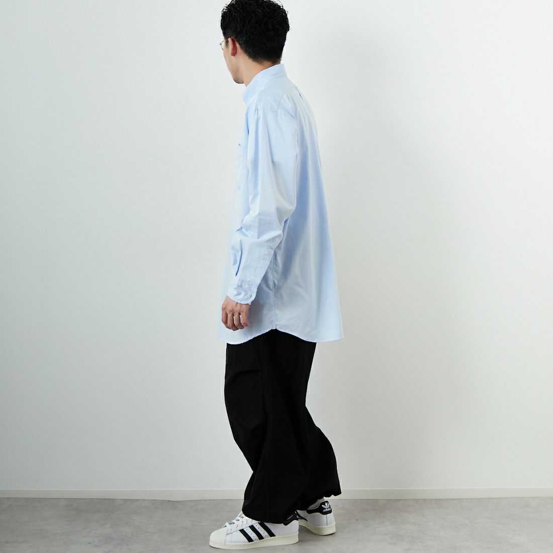INDIVIDUALIZED SHIRTS [インディビジュアライズド シャツ] 別注 ボタンダウンシャツ [IDS2000001-JF] I21BTO-D &&モデル身長：168cm 着用サイズ：16&&