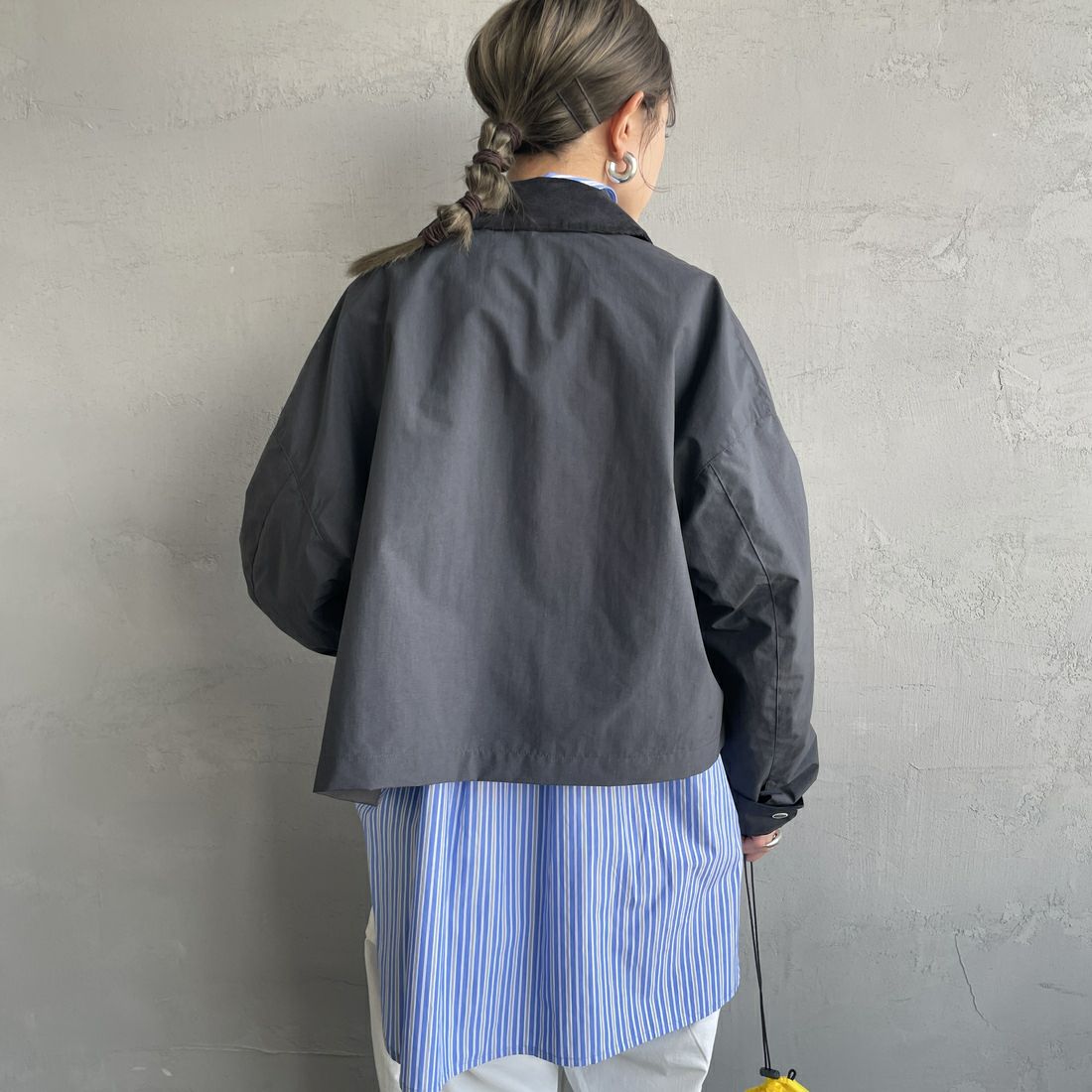 DANTON [ダントン] ナイロンショートジャケット [DT-A0645NTF] CHARCOAL &&モデル身長：150cm 着用サイズ：38&&