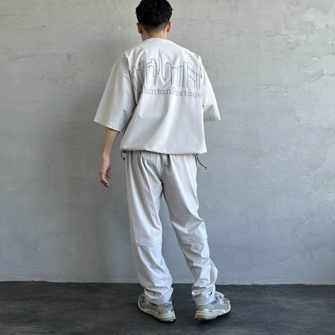 MANHATTAN PORTAGE [マンハッタンポーテージ] 別注 4WAYストレッチ イージーパンツ [25SSMP-IN61-JF] L.GREY &&モデル身長：167cm 着用サイズ：L&&