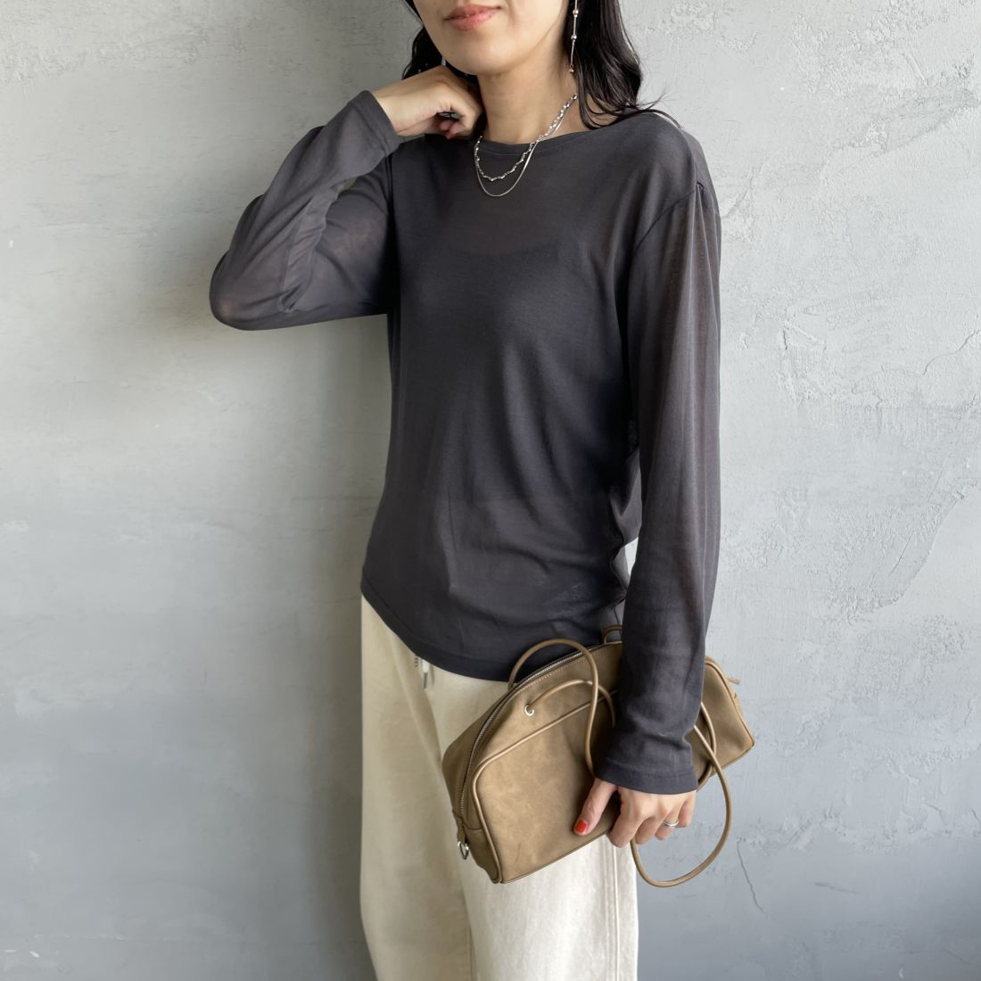Jeans Factory Clothes [ジーンズファクトリークローズ] インナーシアーTシャツ [21254063] ﾁｬｺｰﾙ &&モデル身長：160cm 着用サイズ：F&&