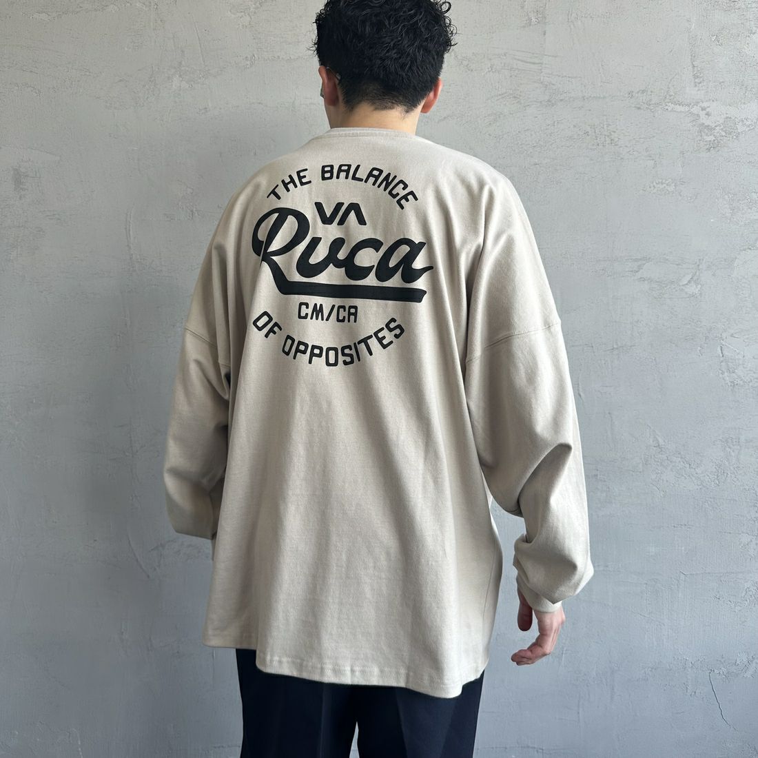RVCA [ルーカ] クリプトシールド ロングスリーブTシャツ [BF041-152] LGK &&モデル身長：168cm 着用サイズ：L&&