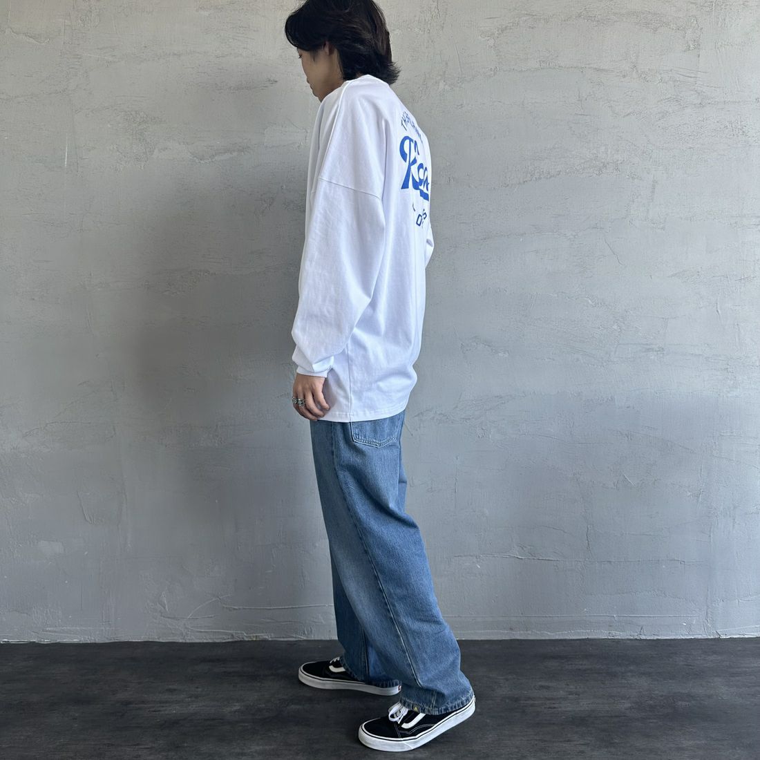 RVCA [ルーカ] クリプトシールド ロングスリーブTシャツ [BF041-152] WHT &&モデル身長：179cm 着用サイズ：XL&&