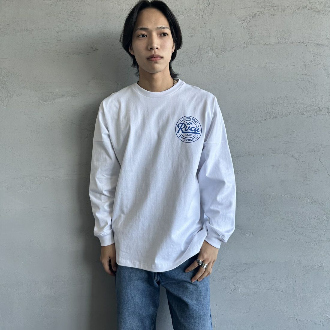 RVCA [ルーカ] クリプトシールド ロングスリーブTシャツ [BF041-152] WHT &&モデル身長：179cm 着用サイズ：M&&
