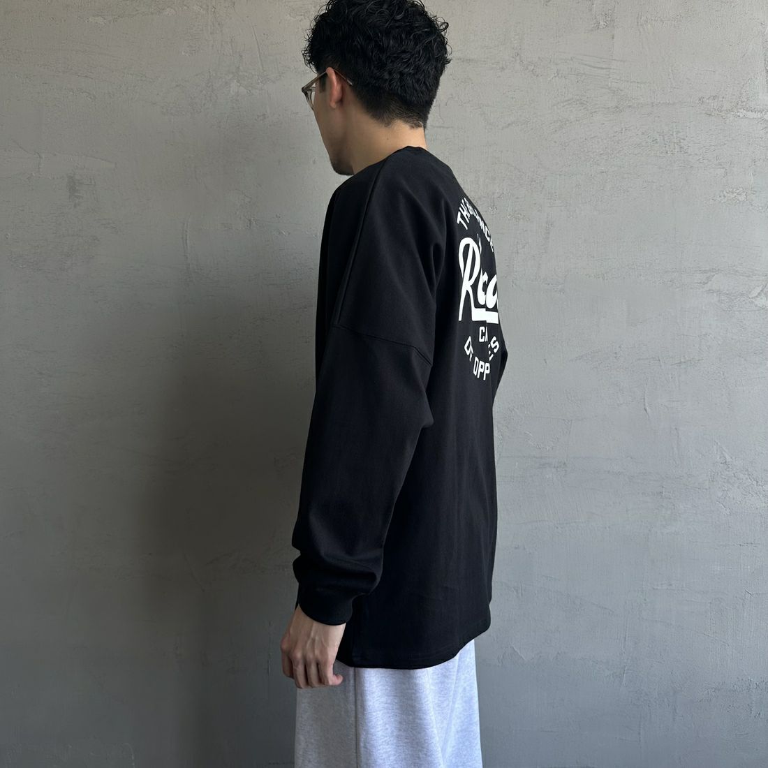 RVCA [ルーカ] クリプトシールド ロングスリーブTシャツ [BF041-152] BLK &&モデル身長：168cm 着用サイズ：M&&