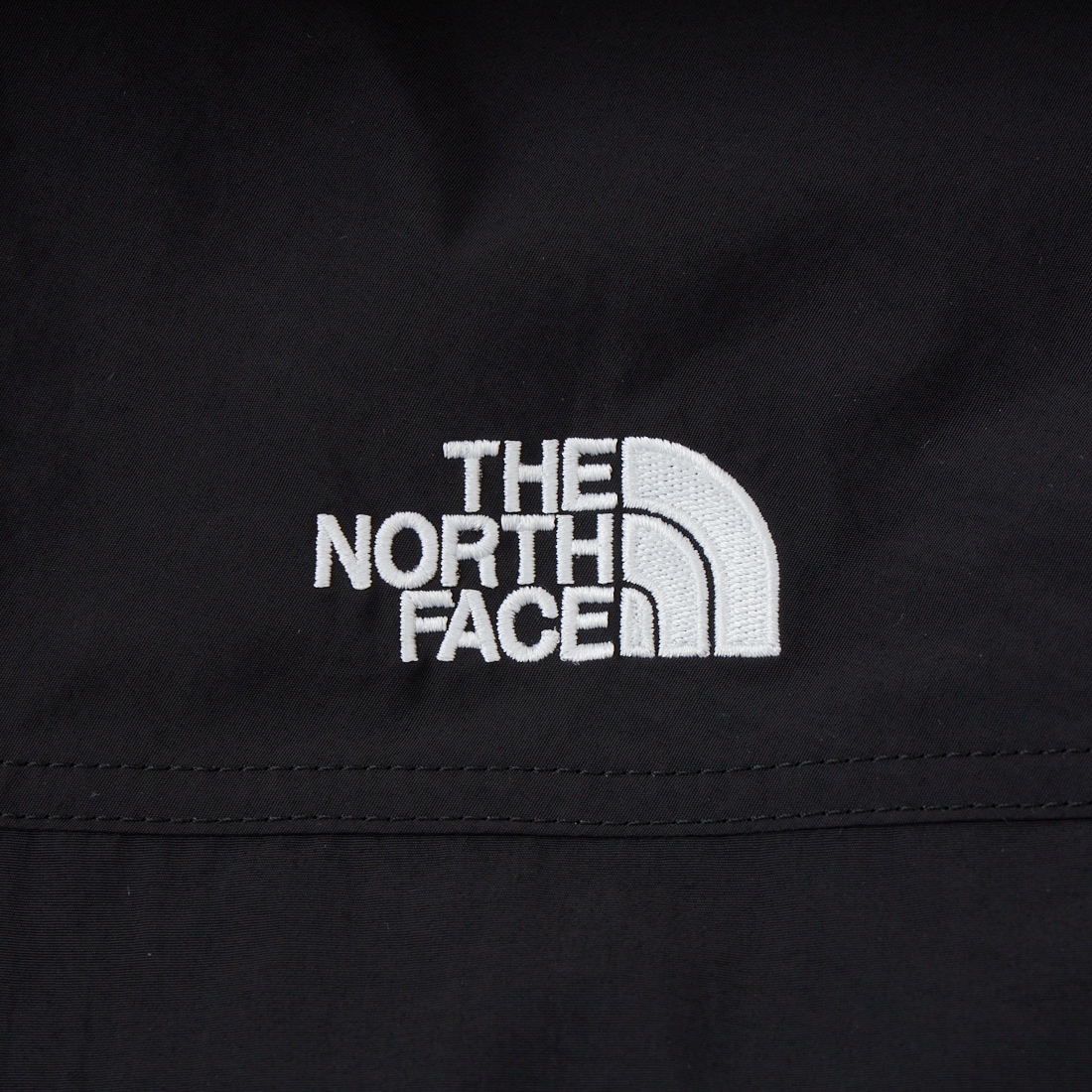 THE NORTH FACE [ザ ノースフェイス] ハイドレナウィンドジャケット [NP22550] K &&モデル身長：167cm 着用サイズ：S&&