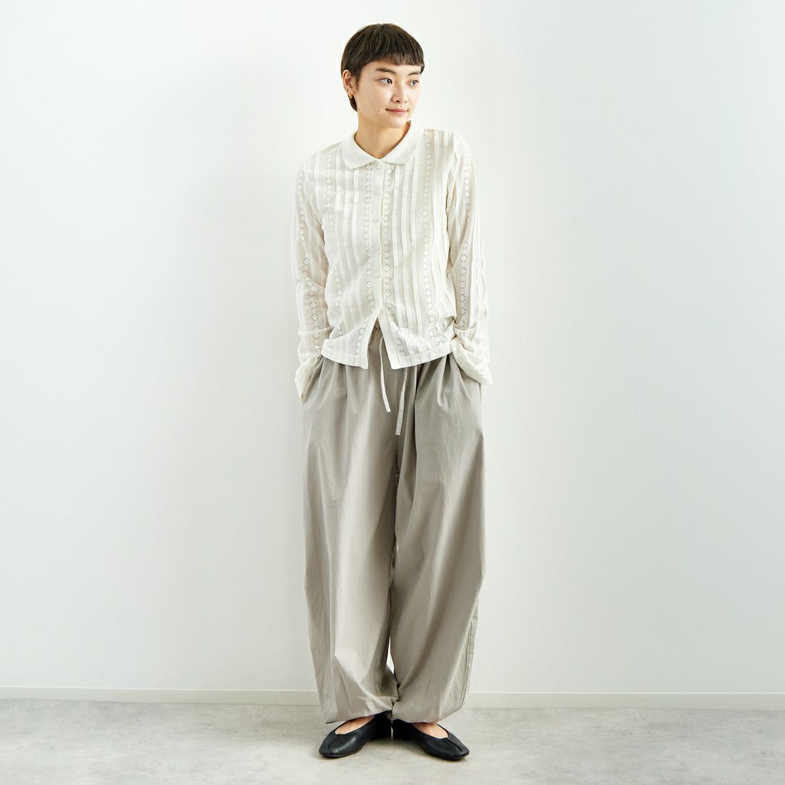mizuiro ind [ミズイロインド] コクーンドローストリングパンツ [1-260085] 91 GRAY &&モデル身長：160cm 着用サイズ：F&&