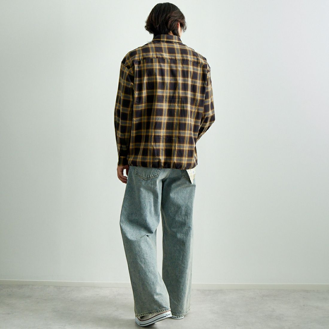 SLICK [スリック] オンブレチェックドローストリングシャツ [5155914] 700 BLACK&&モデル身長：179cm 着用サイズ：1&&