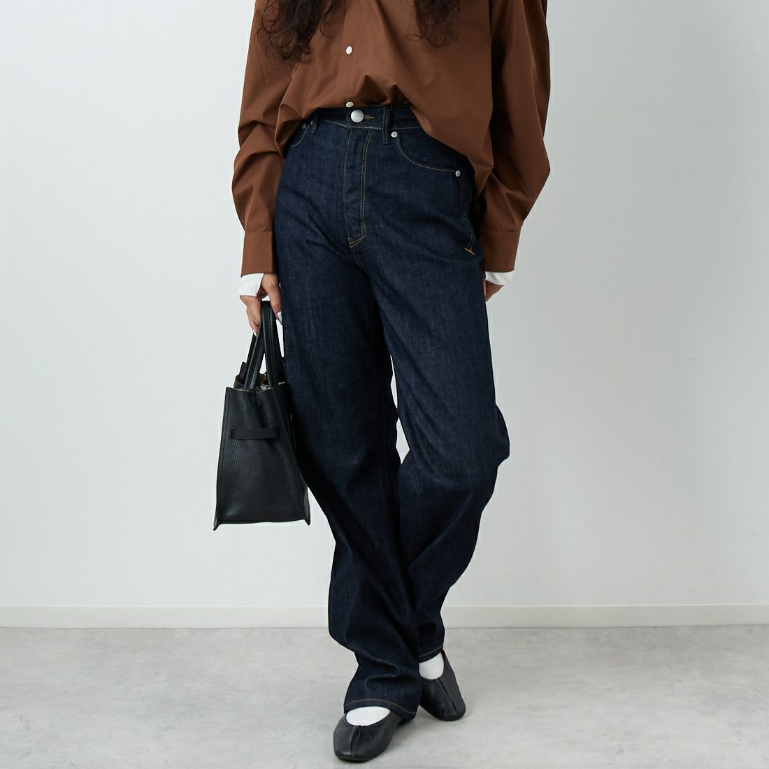 YANUK [ヤヌーク] ボーイズストレート LEA [57142230] OWI &&モデル身長：162cm 着用サイズ：24&&