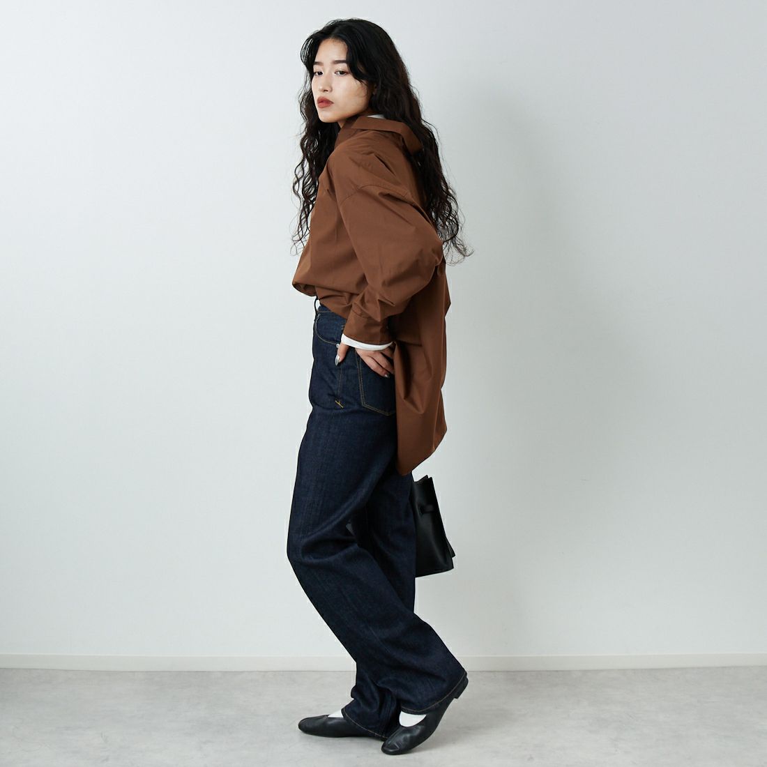 YANUK [ヤヌーク] ボーイズストレート LEA [57142230] OWI &&モデル身長：162cm 着用サイズ：24&&