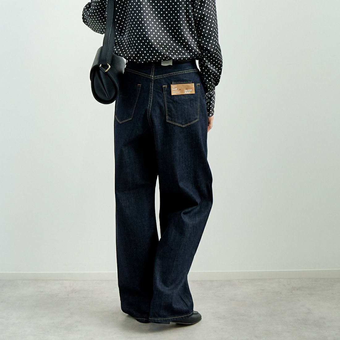 YANUK [ヤヌーク] ルーズストレート JOAN [57142220] OWI &&モデル身長：160cm 着用サイズ：24&&