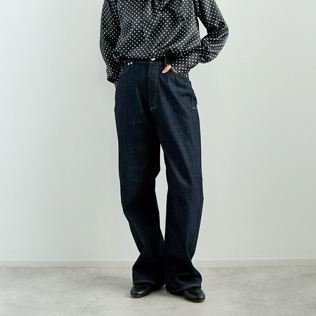 YANUK [ヤヌーク] ルーズストレート JOAN [57142220] OWI &&モデル身長：160cm 着用サイズ：24&&