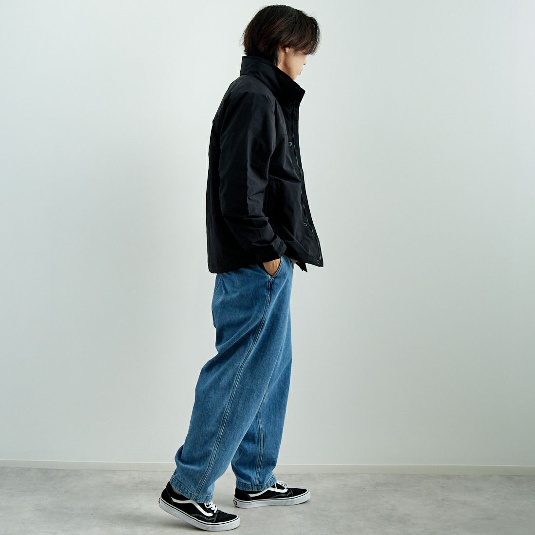 THE NORTH FACE PURPLE LABEL [ザ ノースフェイス パープルレーベル] デニムワイドテーパードフィールドパンツ [N25SC108] IB ID BLEA &&モデル身長：179cm 着用サイズ：32&&