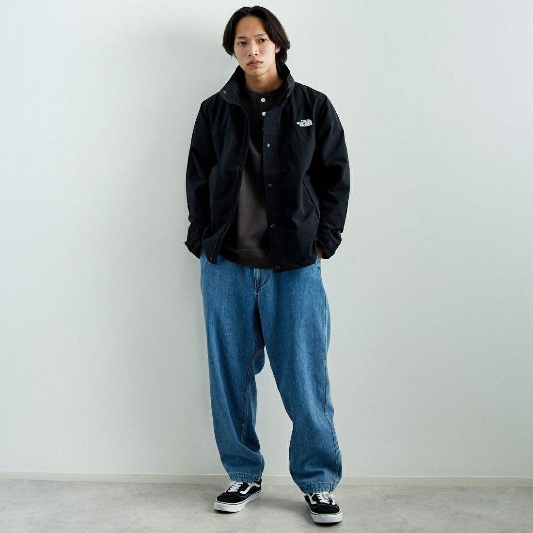 THE NORTH FACE PURPLE LABEL [ザ ノースフェイス パープルレーベル] デニムワイドテーパードフィールドパンツ [N25SC108] IB ID BLEA &&モデル身長：179cm 着用サイズ：32&&