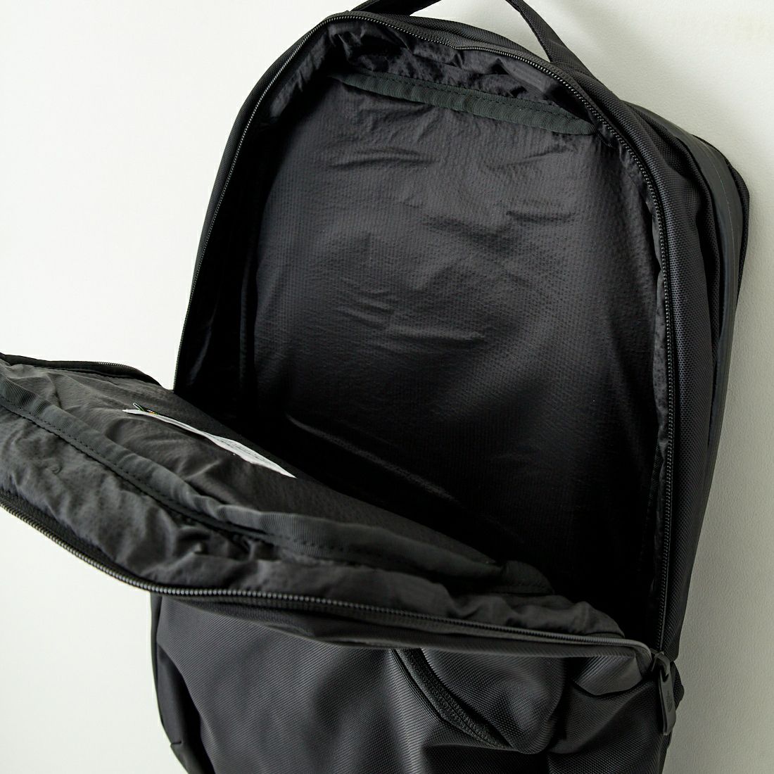 THE NORTH FACE [ザ ノースフェイス] シャトルデイパック [NM82329] K