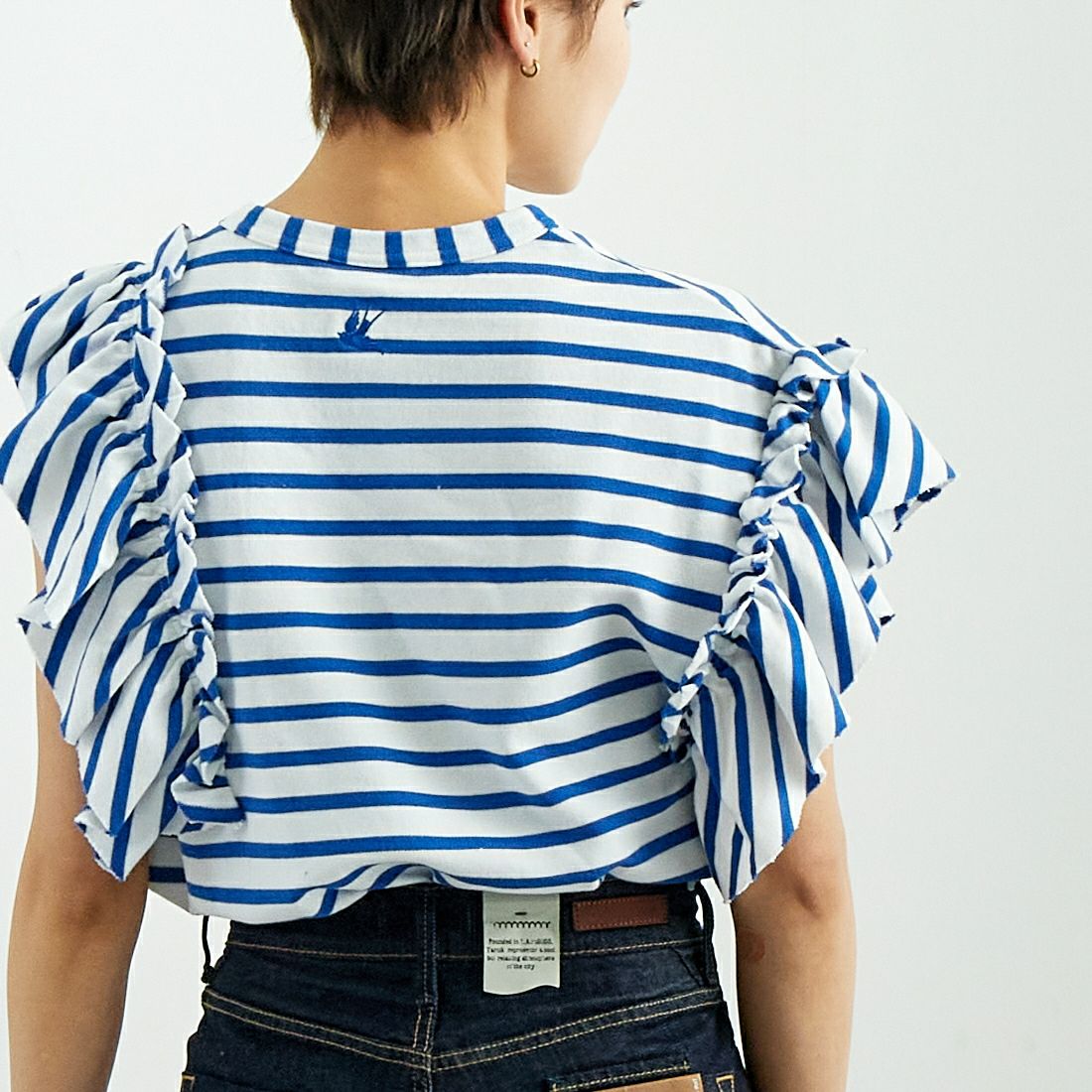 RhodolirioN [ロドリリオン] スワローアシンメトリック フリルスリーブトップス [QT1071] STRIPE &&モデル身長：160cm 着用サイズ：0&&