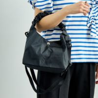 01 BLACK